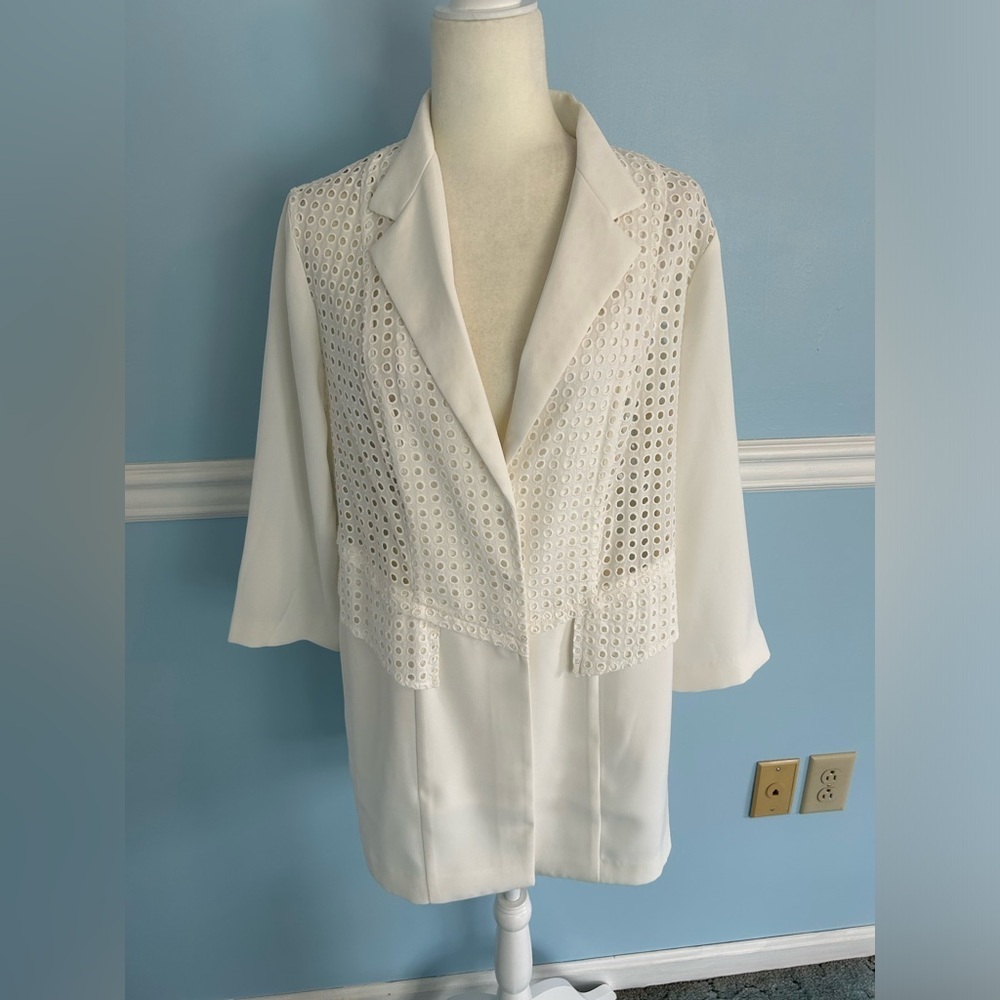 chicos size 2 blazer top jacket woman’s